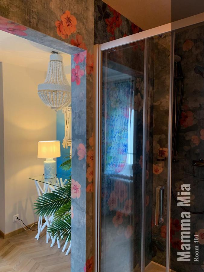 The Henry Self Check-In Guesthouse Zurich Exterior photo