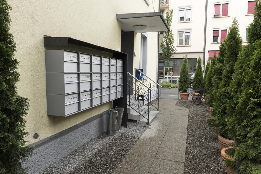 The Henry Self Check-In Guesthouse Zurich Exterior photo