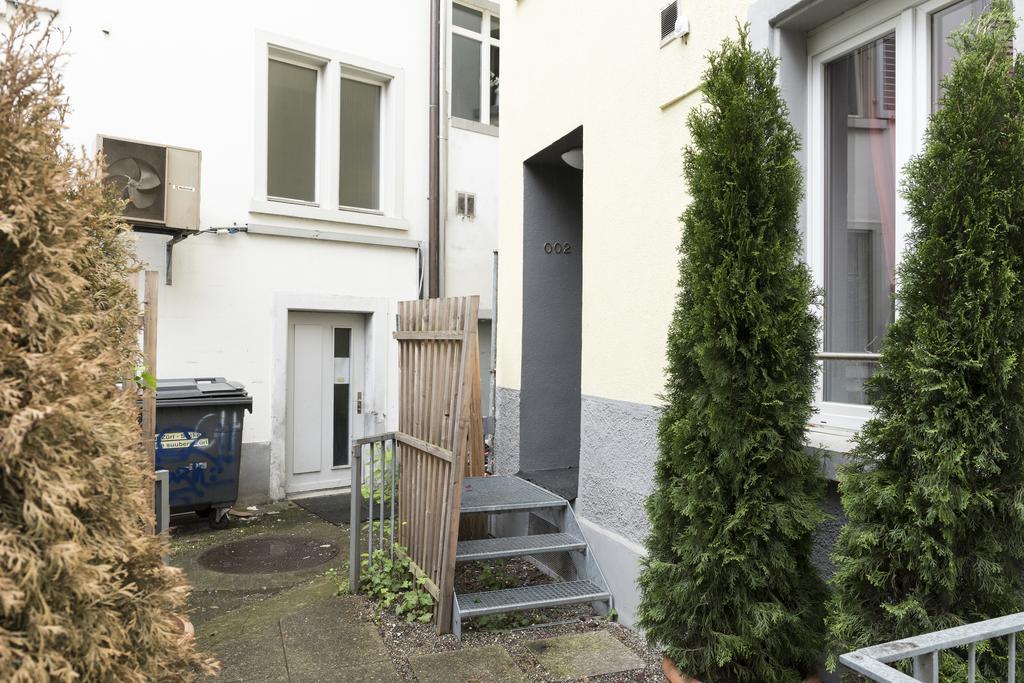 The Henry Self Check-In Guesthouse Zurich Exterior photo