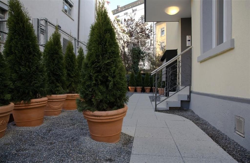 The Henry Self Check-In Guesthouse Zurich Exterior photo